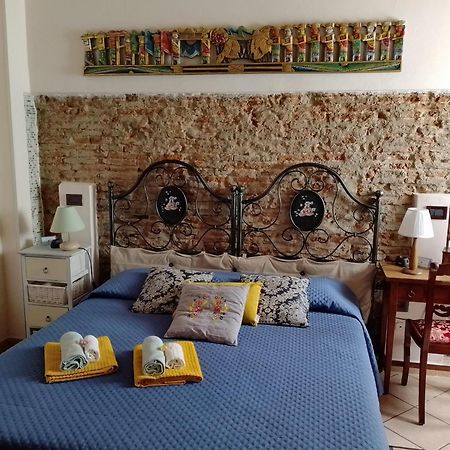 Il Piccolo Eden - Private Garden Apartment Ливорно Екстериор снимка