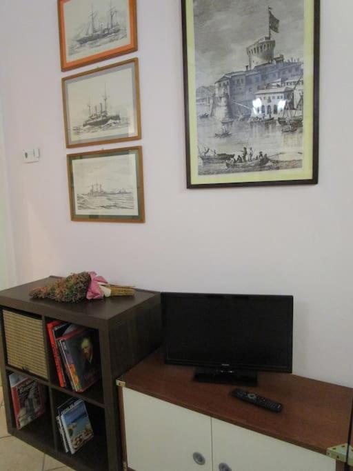Il Piccolo Eden - Private Garden Apartment Ливорно Екстериор снимка