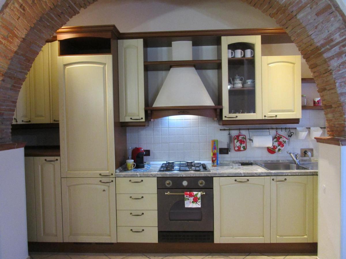 Il Piccolo Eden - Private Garden Apartment Ливорно Екстериор снимка
