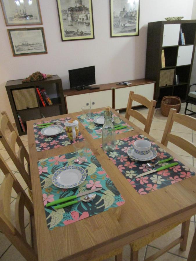 Il Piccolo Eden - Private Garden Apartment Ливорно Екстериор снимка