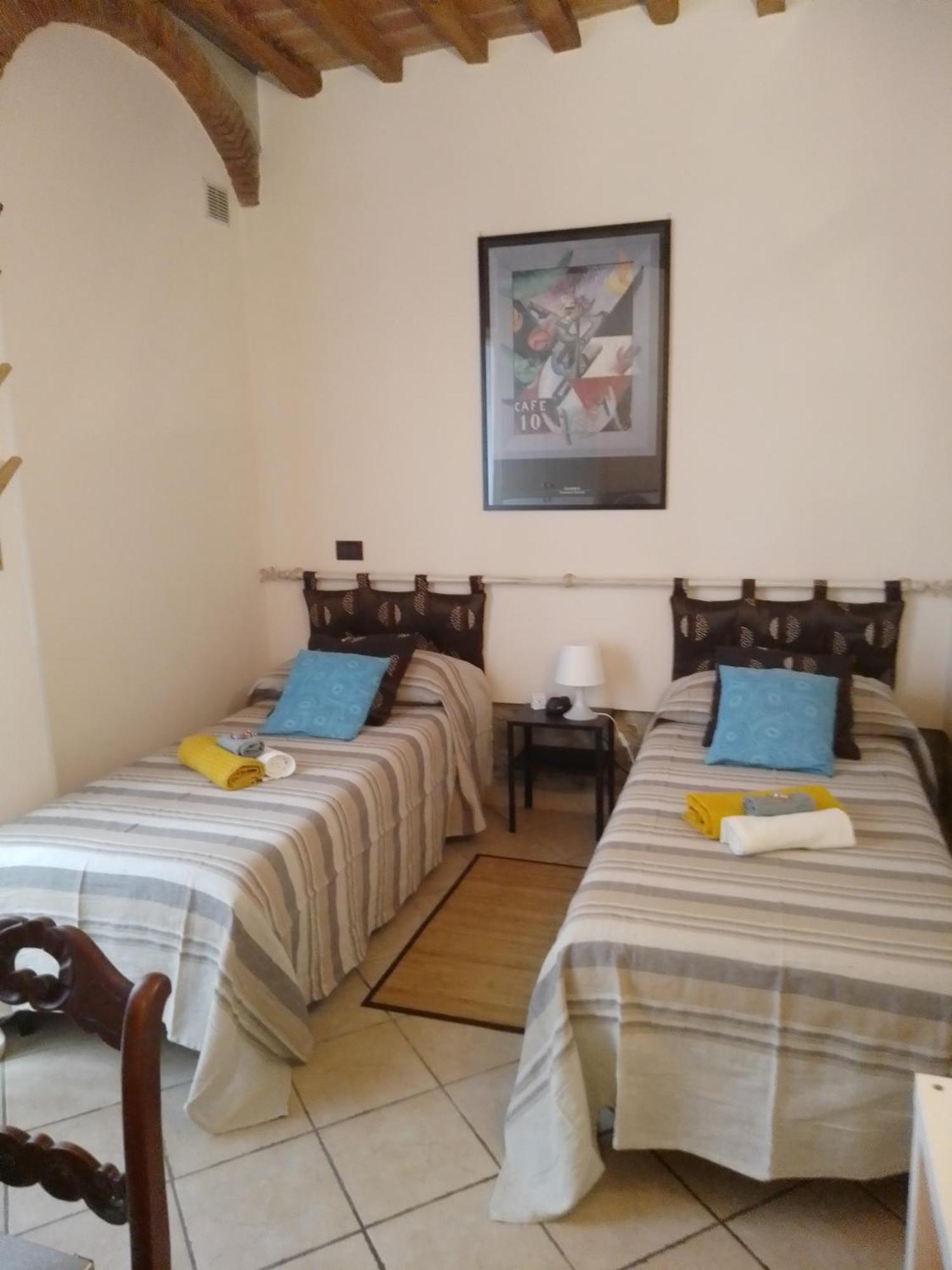 Il Piccolo Eden - Private Garden Apartment Ливорно Екстериор снимка