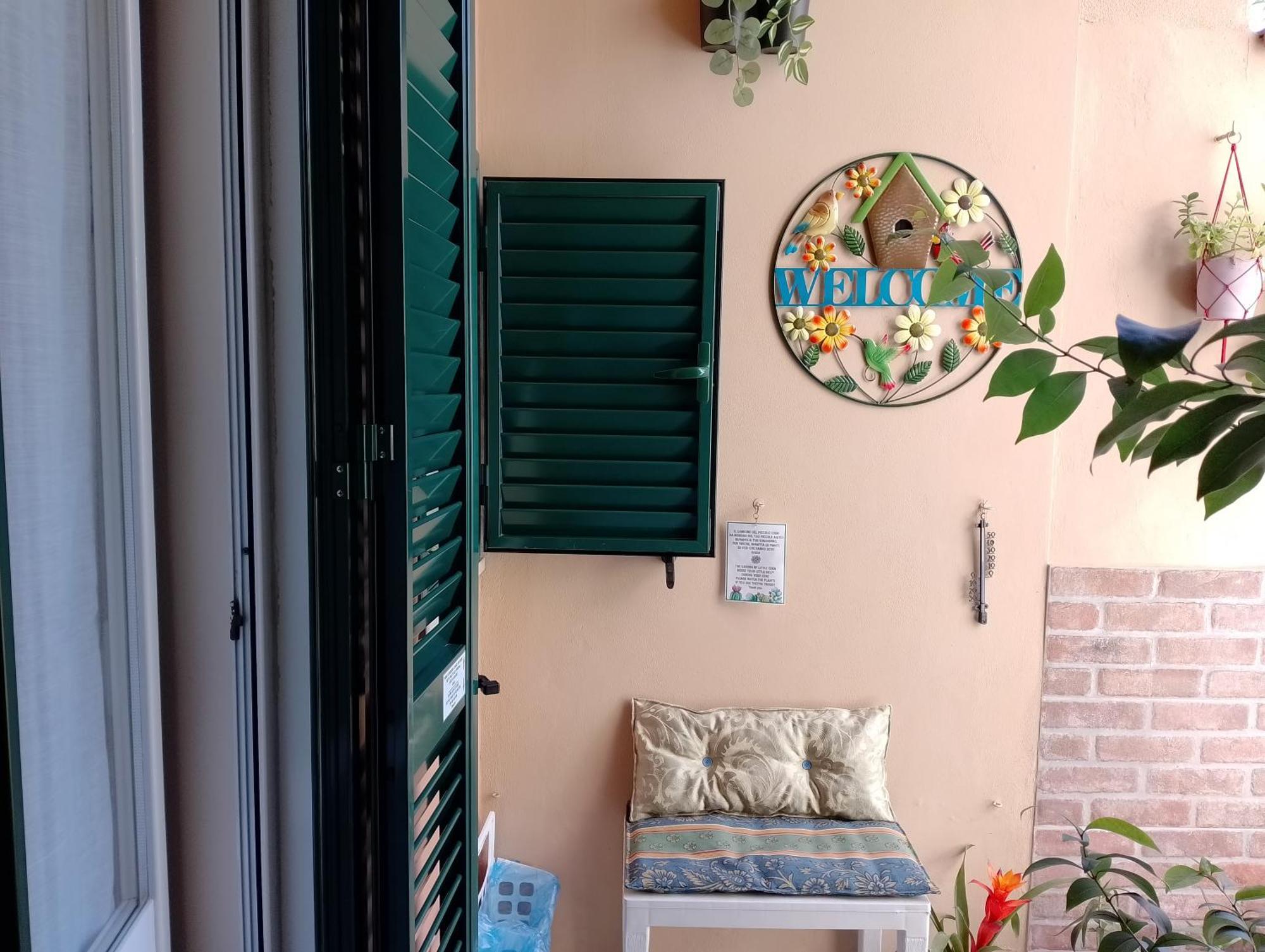 Il Piccolo Eden - Private Garden Apartment Ливорно Екстериор снимка